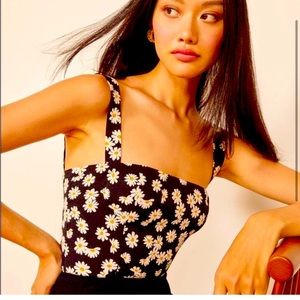 Reformation Elaine daisy crop top